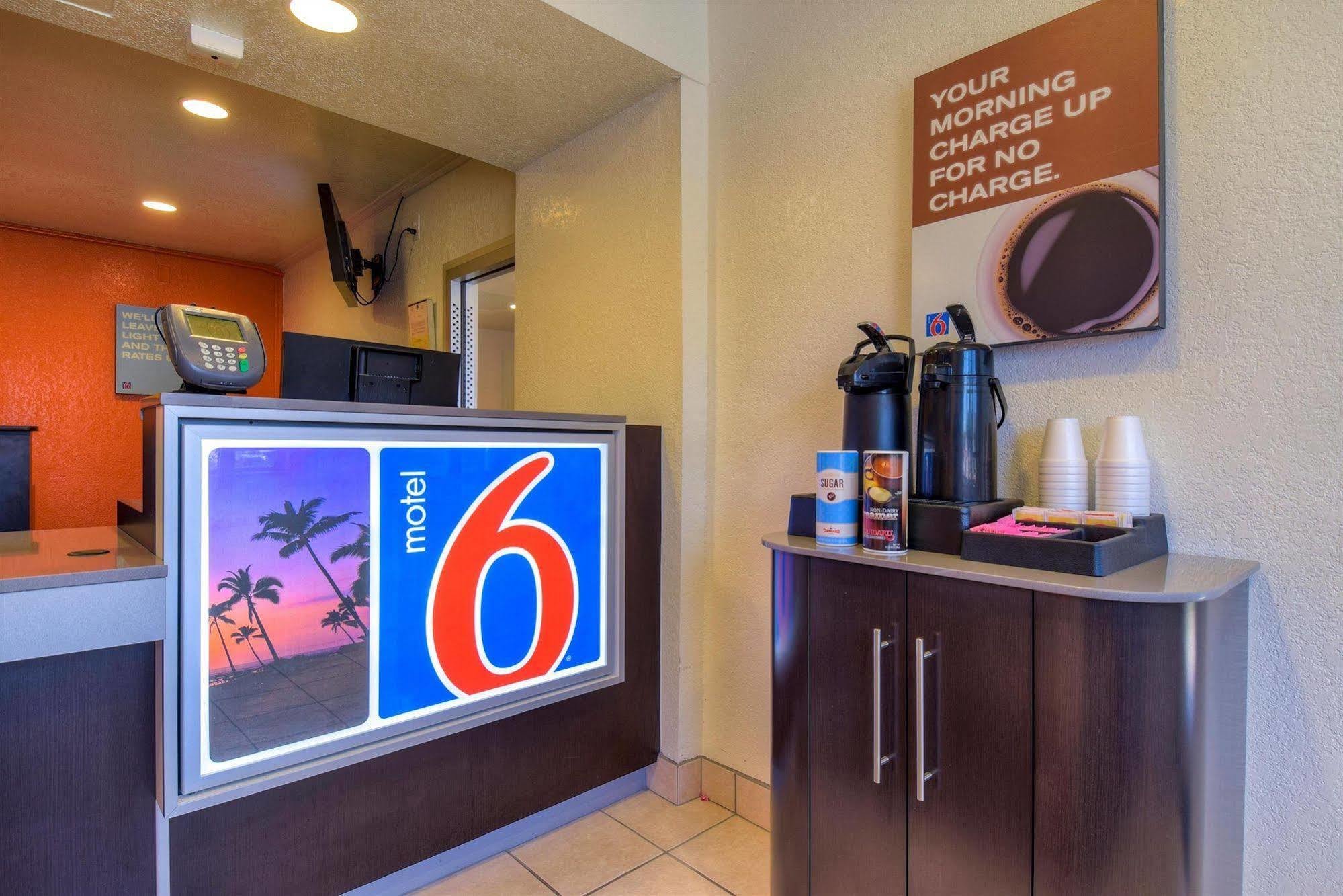 Motel 6-Jurupa Valley, Ca - Riverside West Exteriör bild