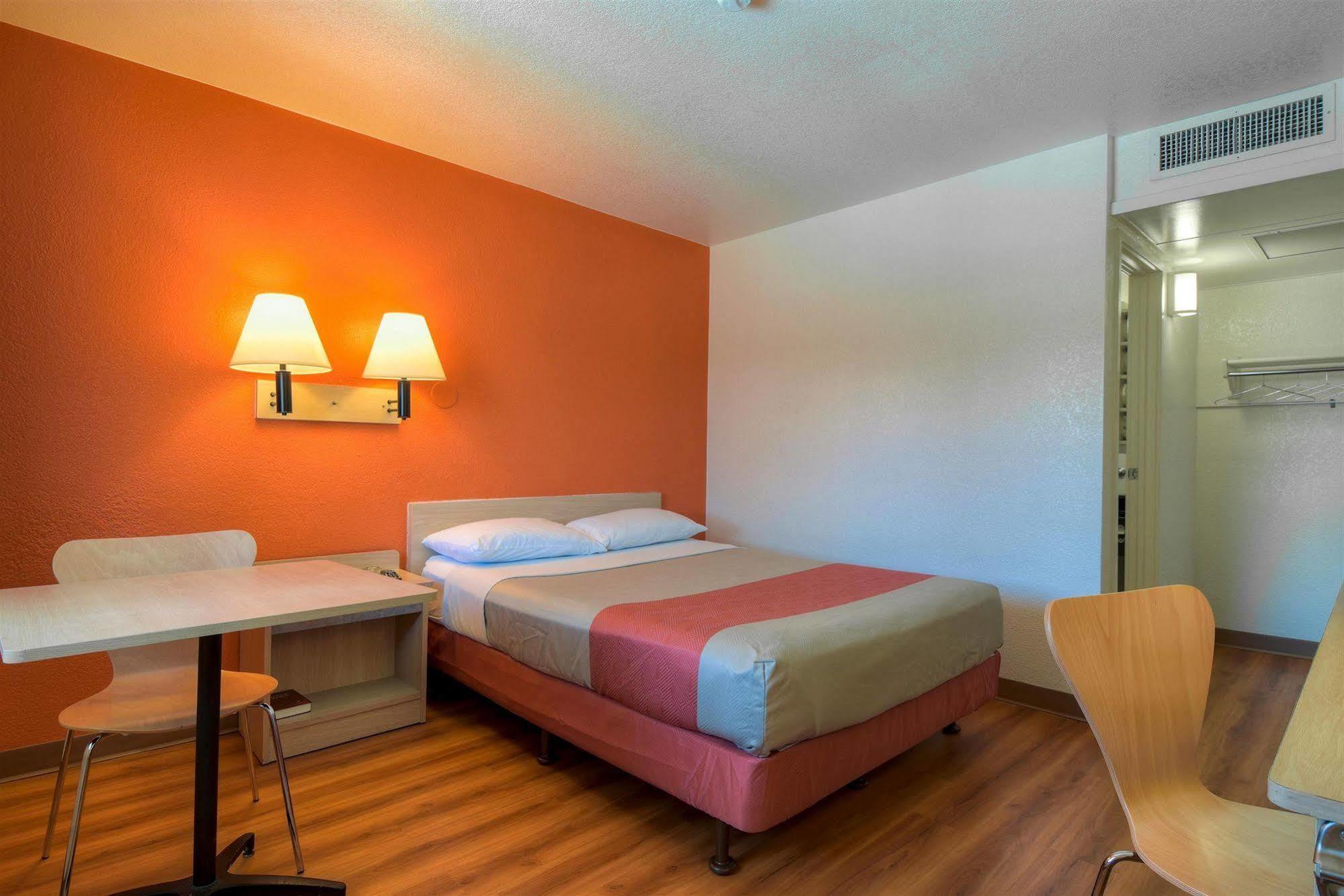 Motel 6-Jurupa Valley, Ca - Riverside West Exteriör bild