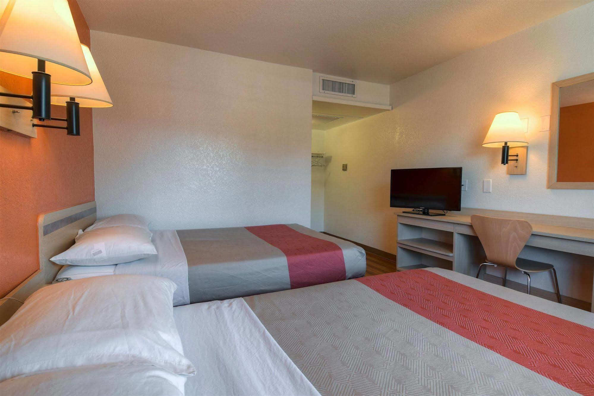 Motel 6-Jurupa Valley, Ca - Riverside West Exteriör bild