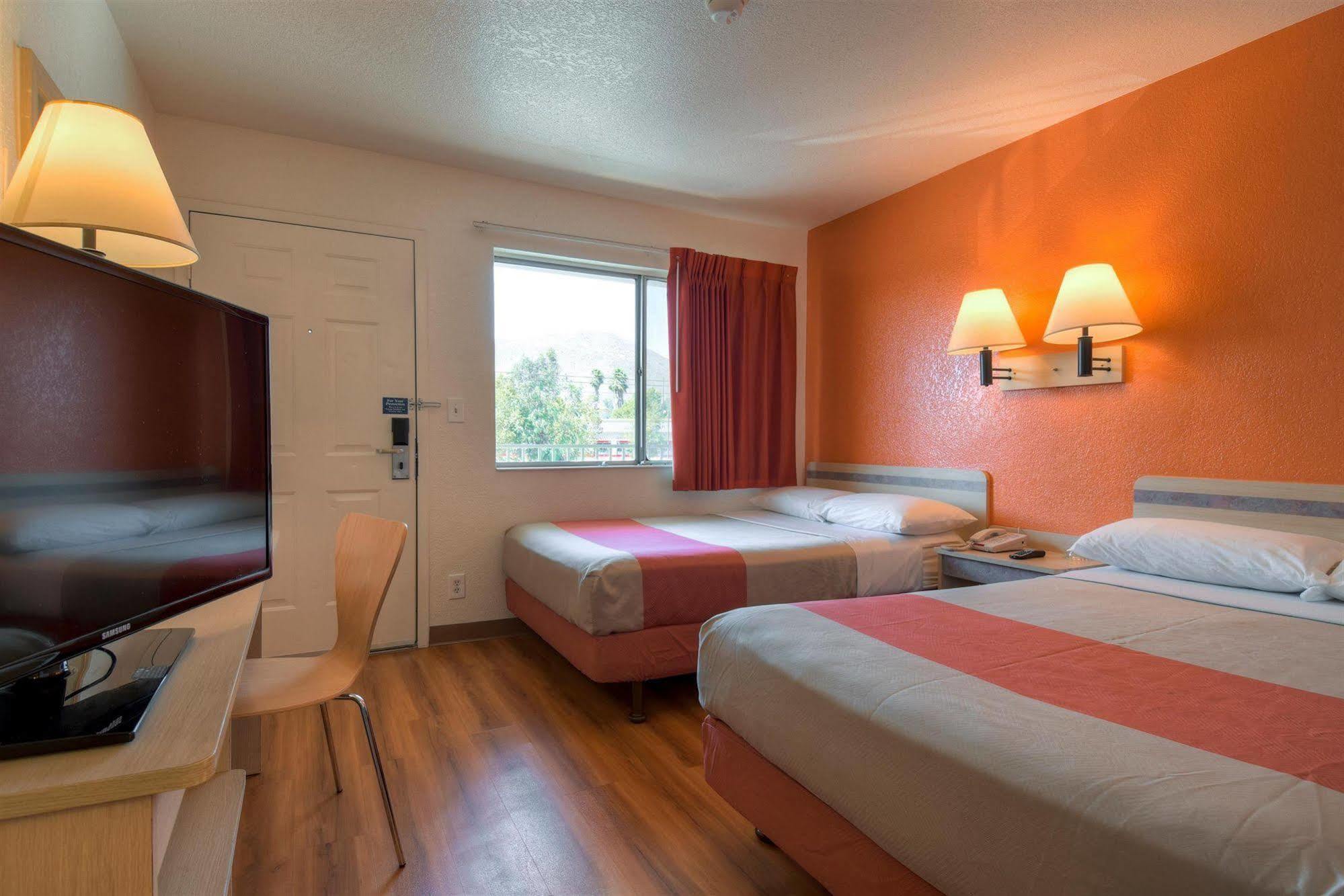 Motel 6-Jurupa Valley, Ca - Riverside West Exteriör bild