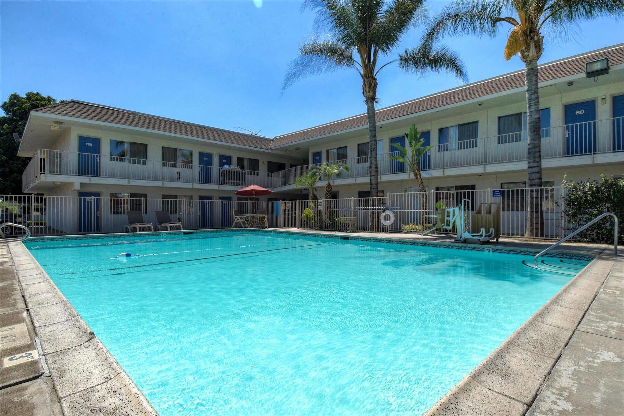 Motel 6-Jurupa Valley, Ca - Riverside West Exteriör bild