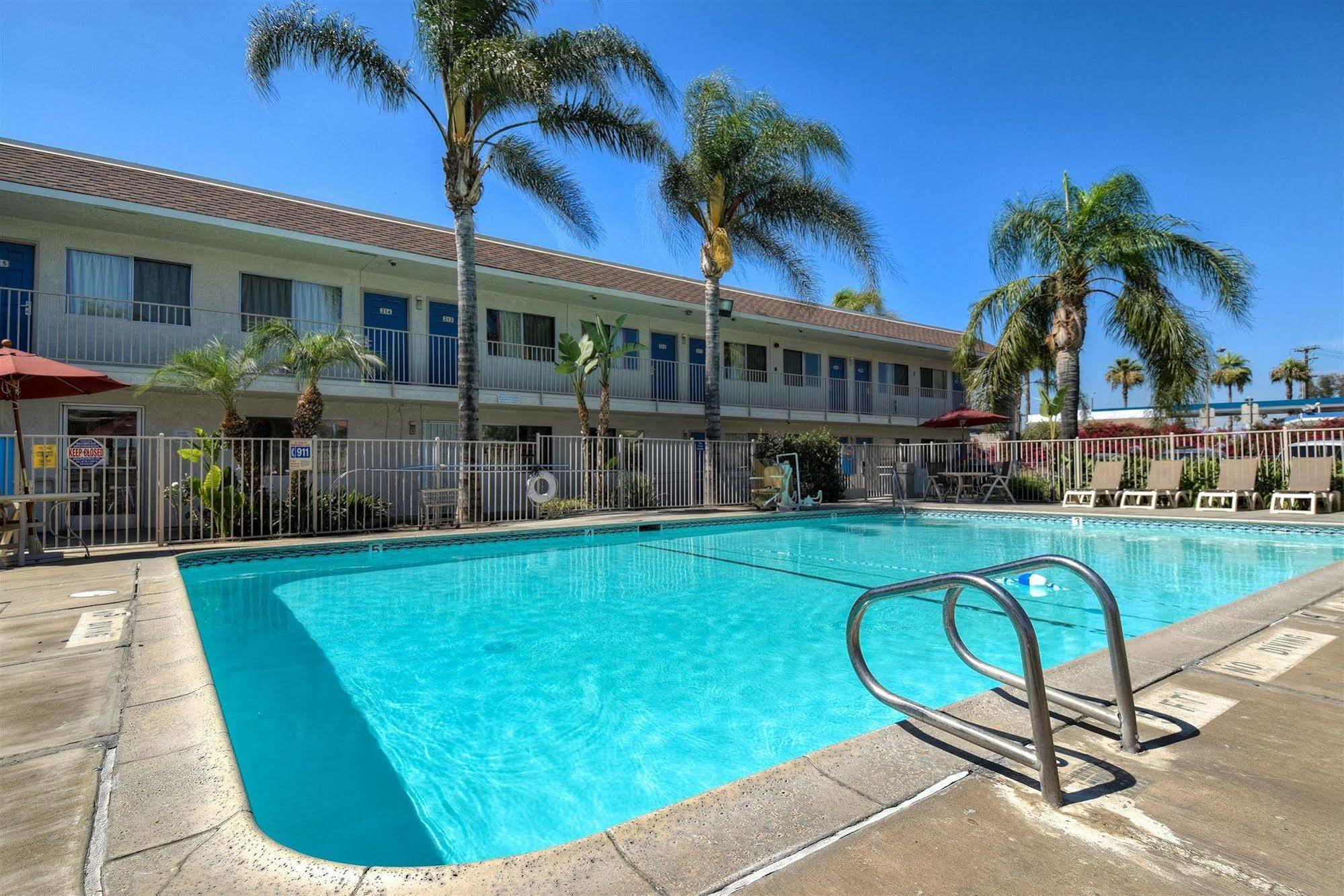 Motel 6-Jurupa Valley, Ca - Riverside West Exteriör bild